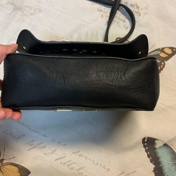 Betsey Johnson floral bow crossbody - Picture 7 of 10